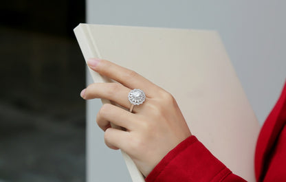 [TW] [#Link 48] Sun Flower Shape 2 Carats S925 Sterling Silver Mossanite Ring