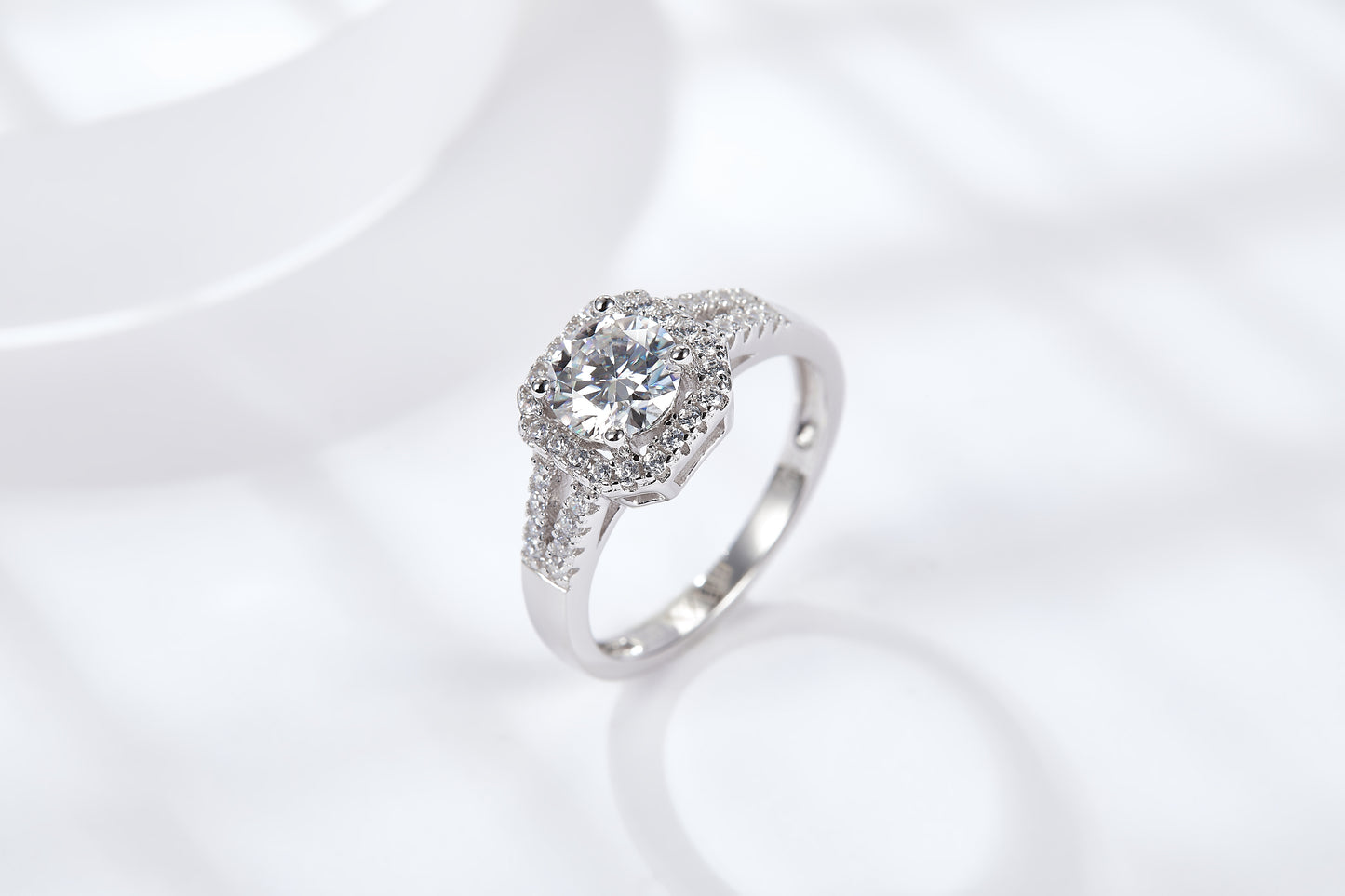 [TW] [#Link22] 1 Carat Round Cutting S925 Sterling Silver Mossanite